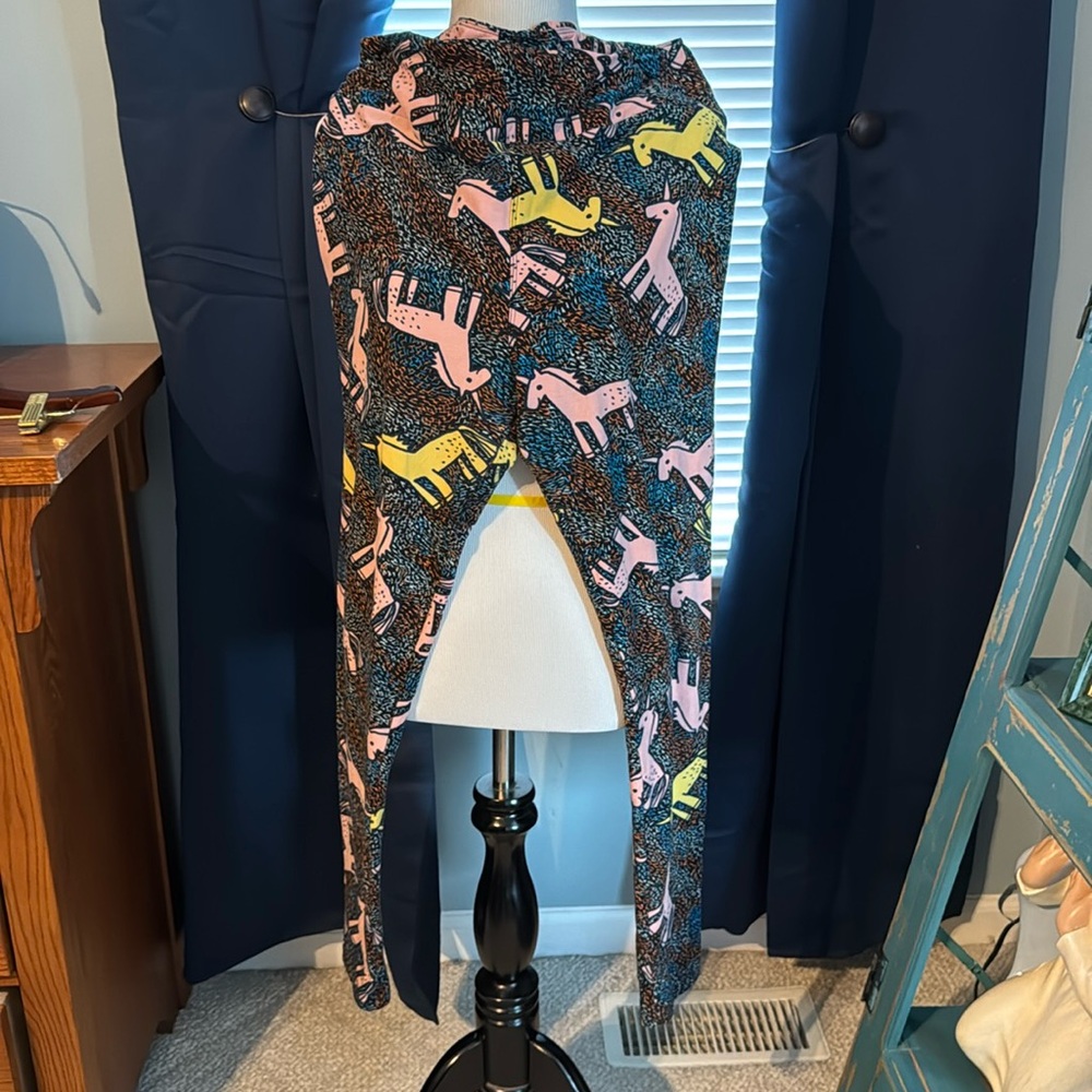 Lularoe leggings Tall & Curvy. Unicorns!